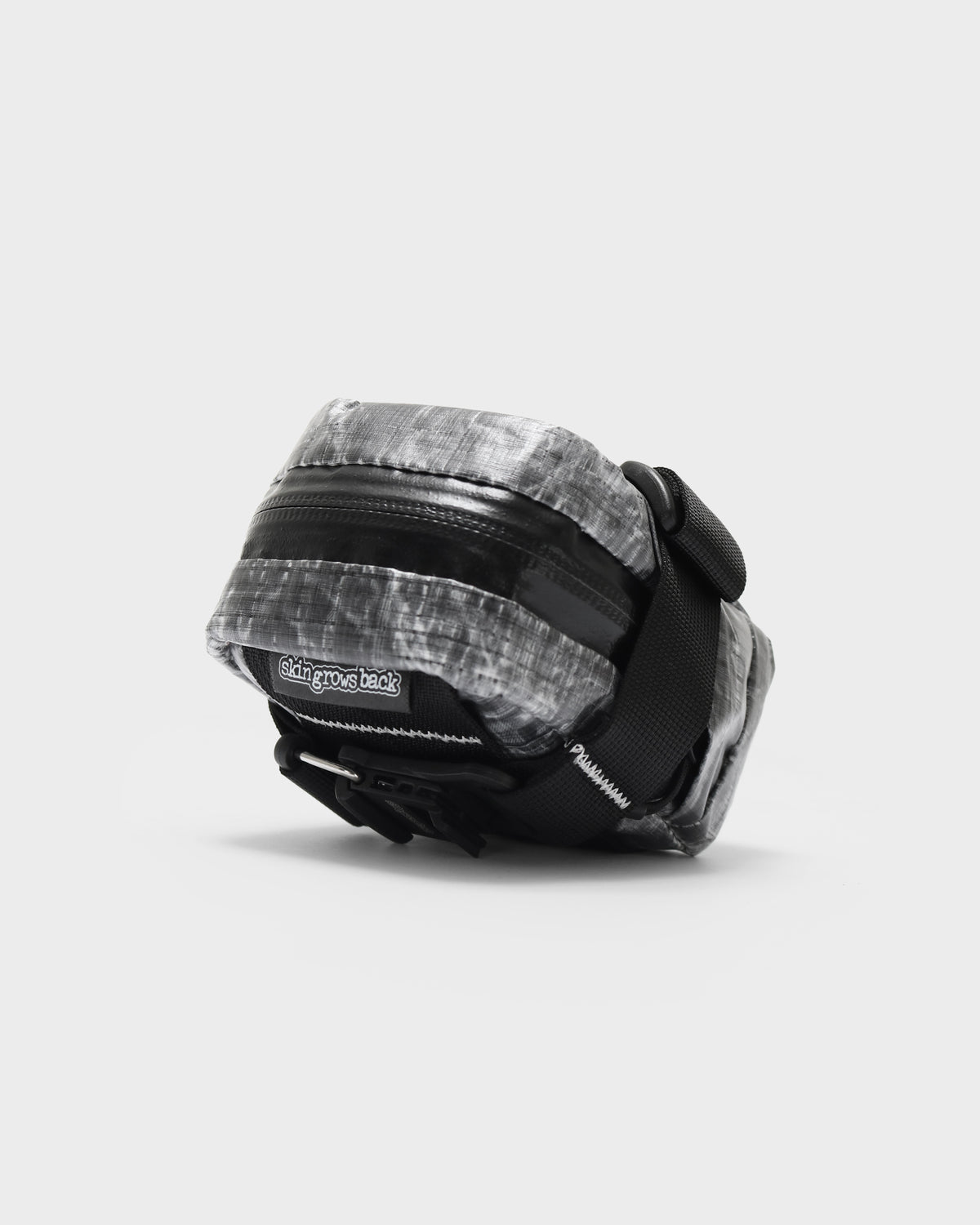 skingrowsback plan b micron saddle bag dyneema black against a white background