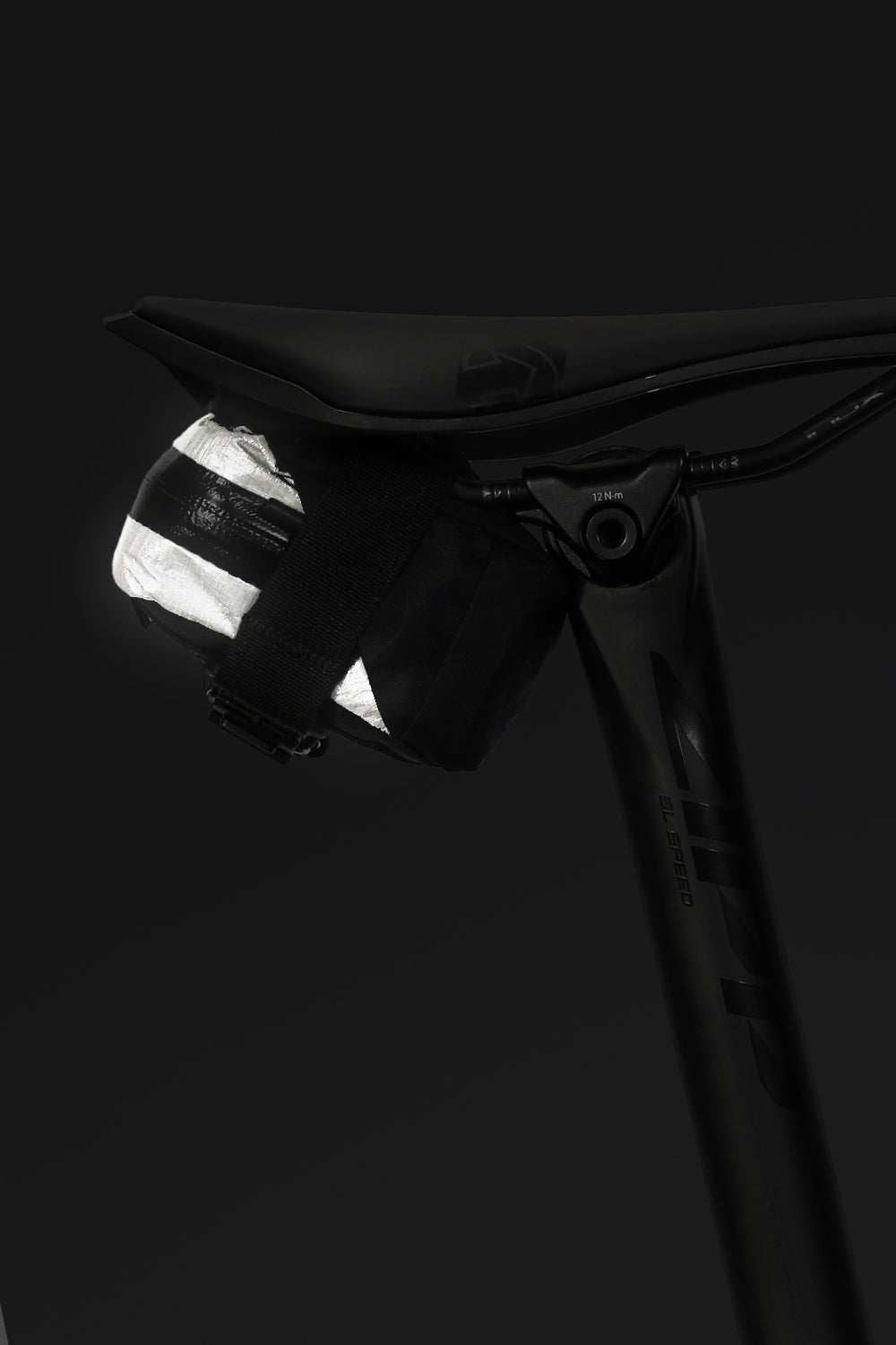 skingrowsback plan b micron racing saddle bag black gravel bike dyneema